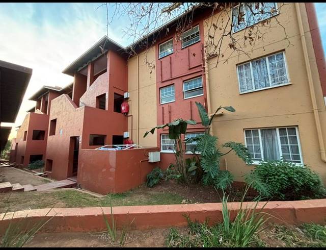 2 BEDROOM APARTMENT FOR SALE IN WELTEVREDEN PARK